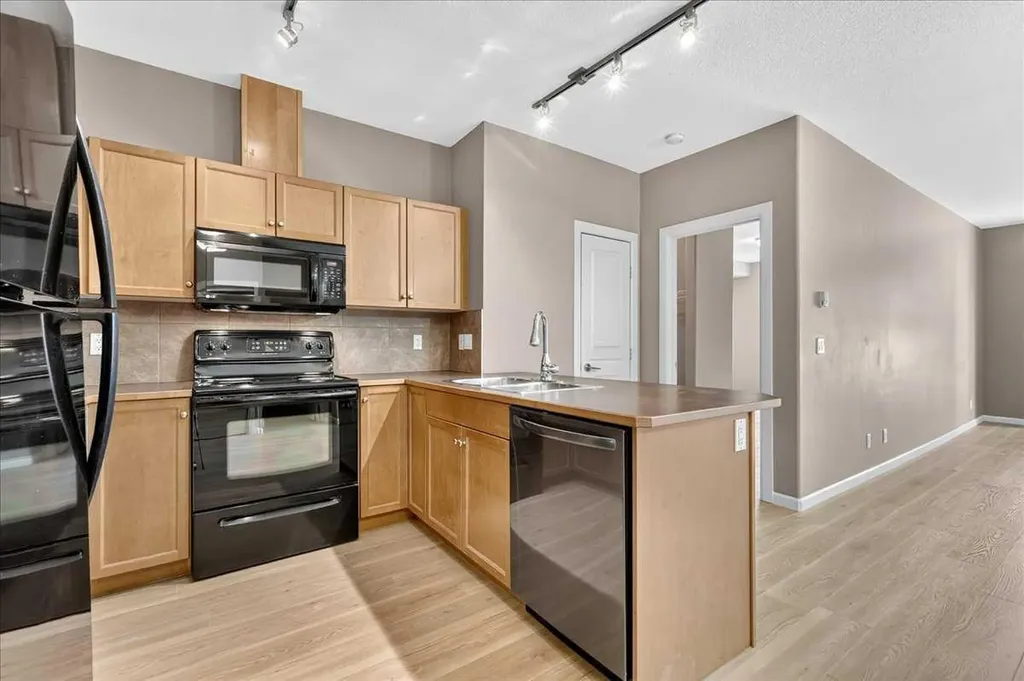 52 Cranfield Link SE Calgary AB T3M 0N9