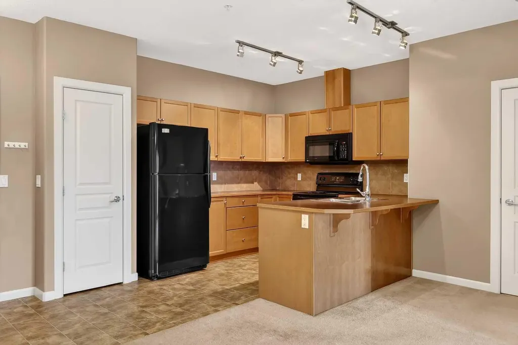 52 Cranfield Link SE Calgary AB T3M 0N9