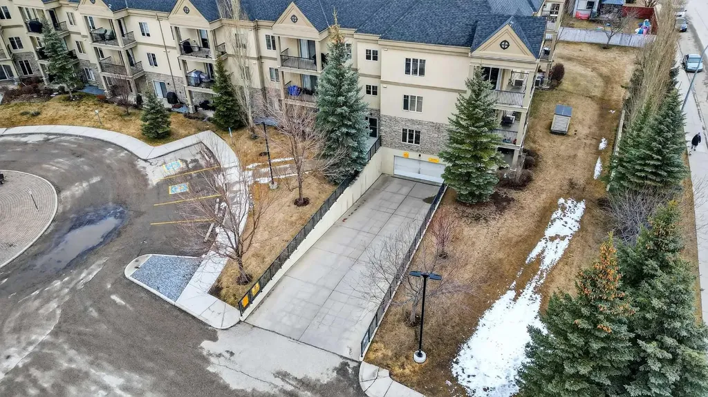 52 Cranfield Link SE Calgary AB T3M 0N9