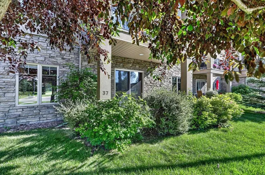 52 Cranfield Link SE Calgary AB T3M 0N9