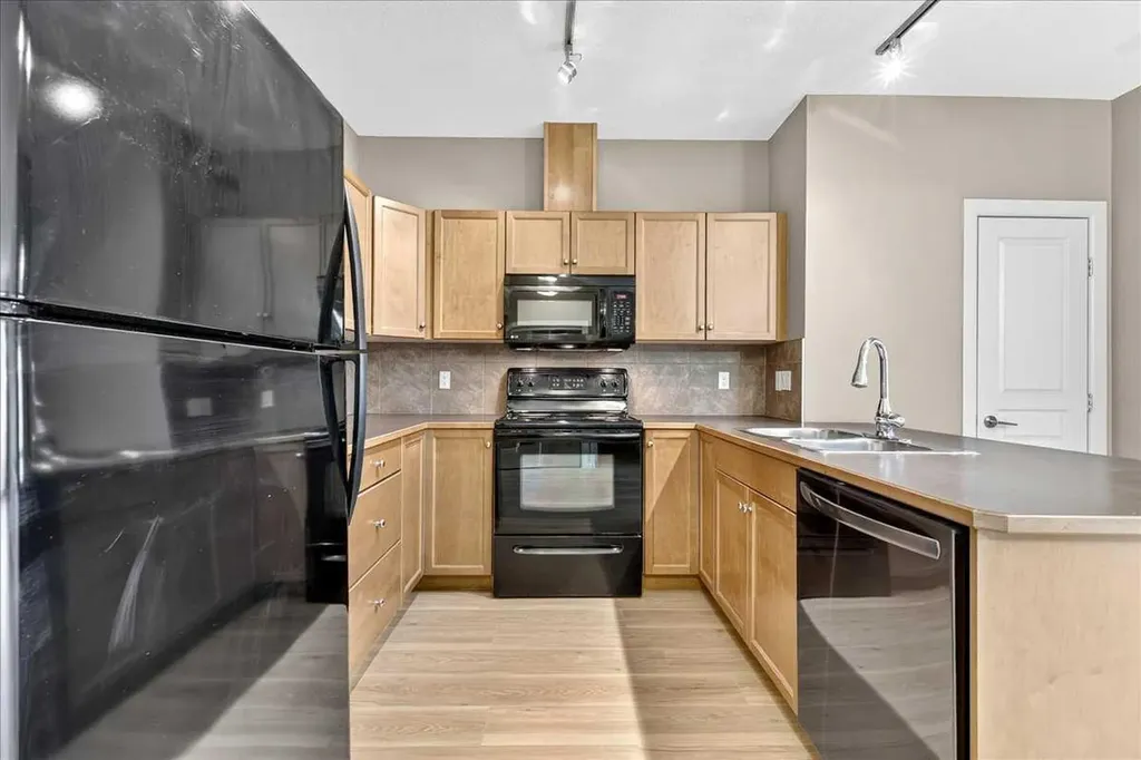 52 Cranfield Link SE Calgary AB T3M 0N9