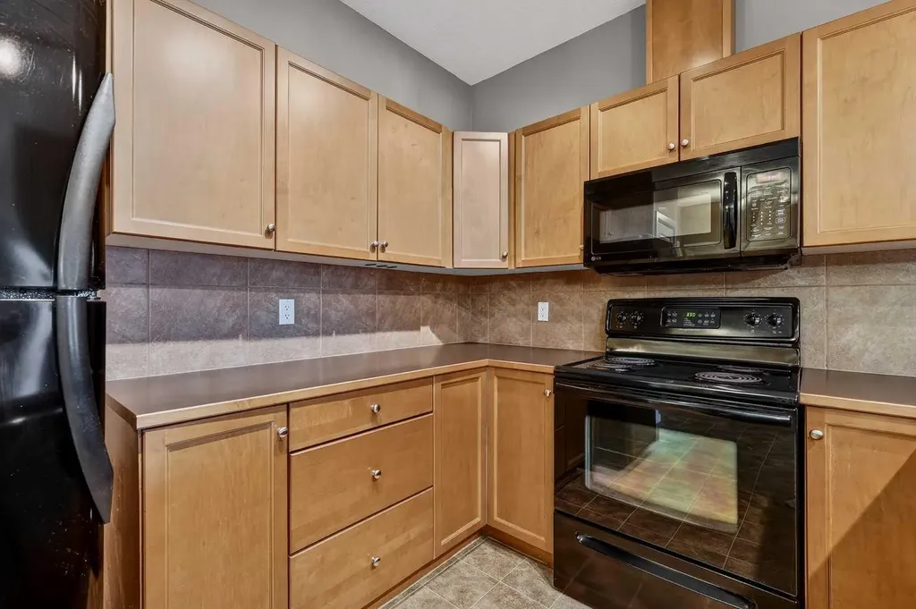 52 Cranfield Link SE Calgary AB T3M 0N9