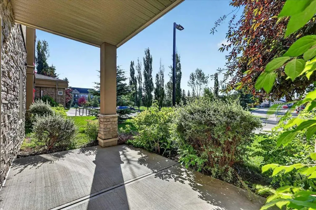 52 Cranfield Link SE Calgary AB T3M 0N9