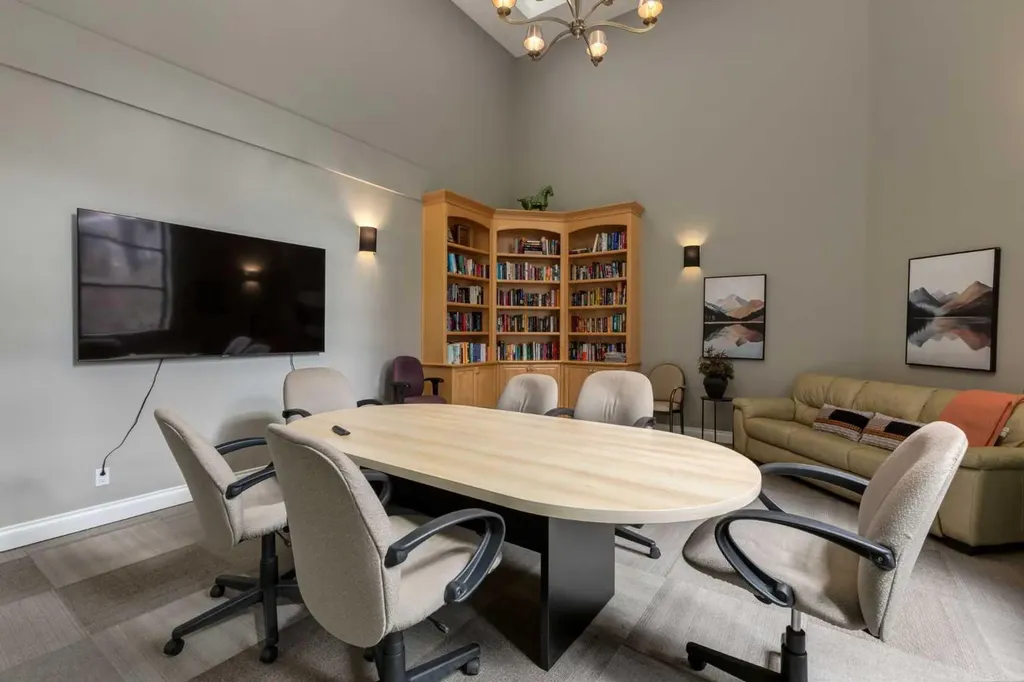 59 22 Avenue SW Calgary AB T2S3C7