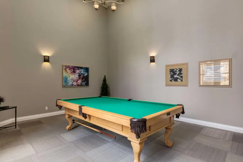 59 22 Avenue SW Calgary AB T2S3C7