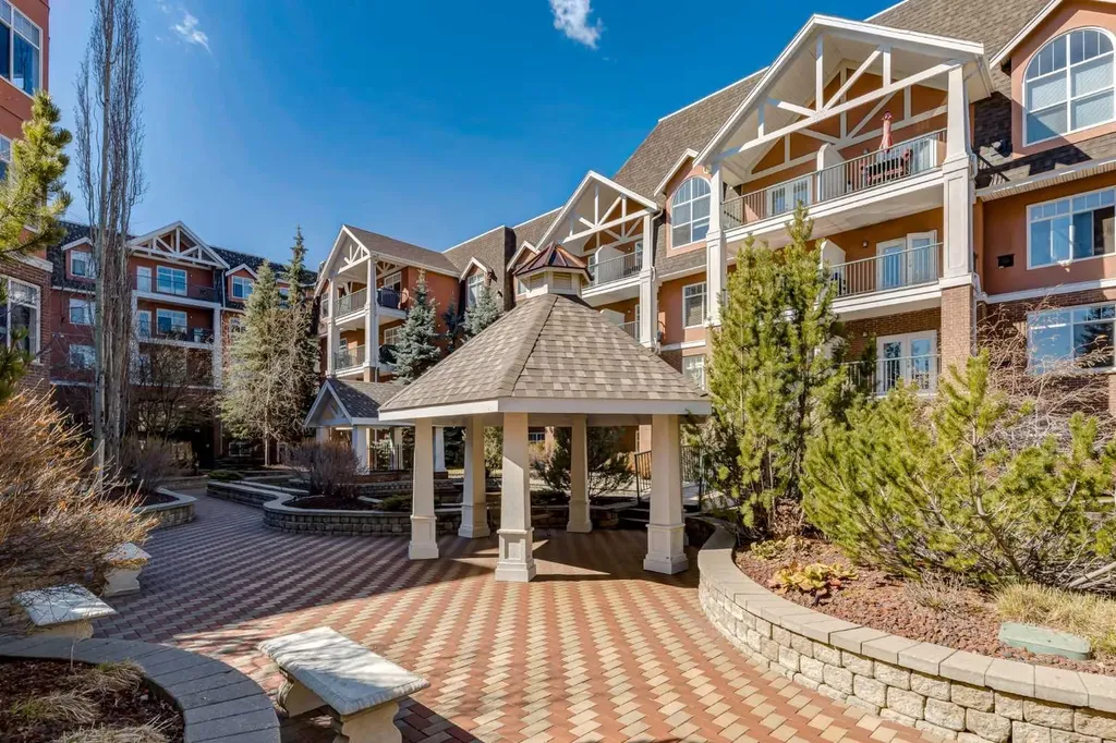 59 22 Avenue SW Calgary AB T2S3C7