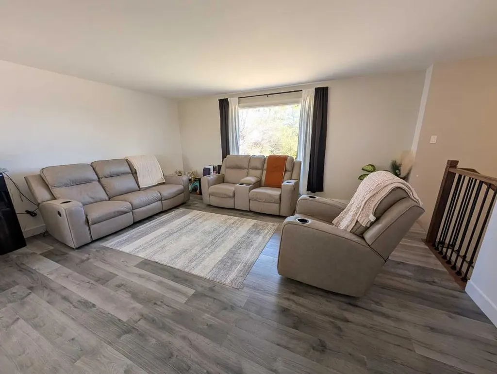 422 Main Street S Redcliff AB T0J 2P0
