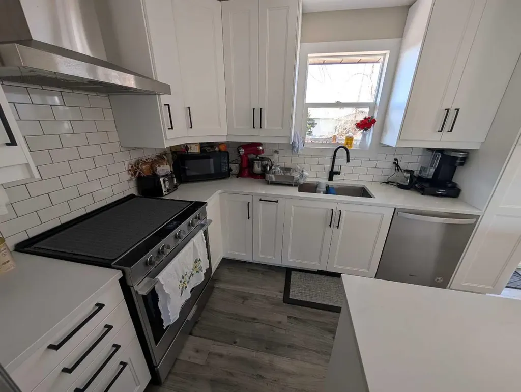 422 Main Street S Redcliff AB T0J 2P0
