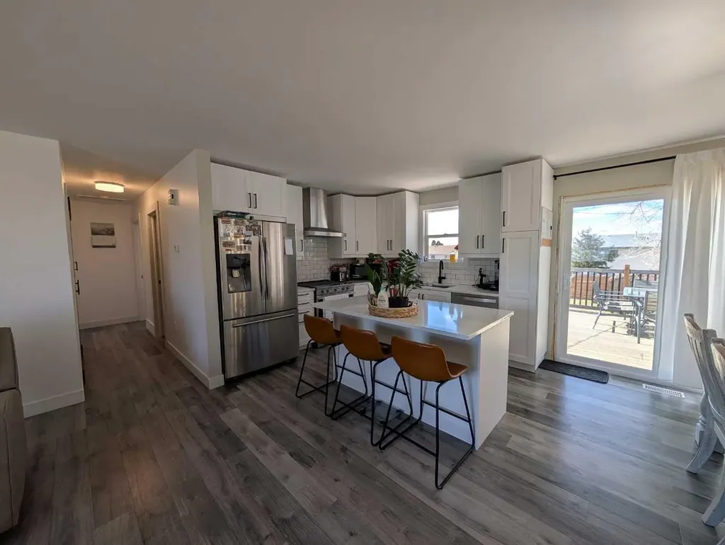 422 Main Street S Redcliff AB T0J 2P0