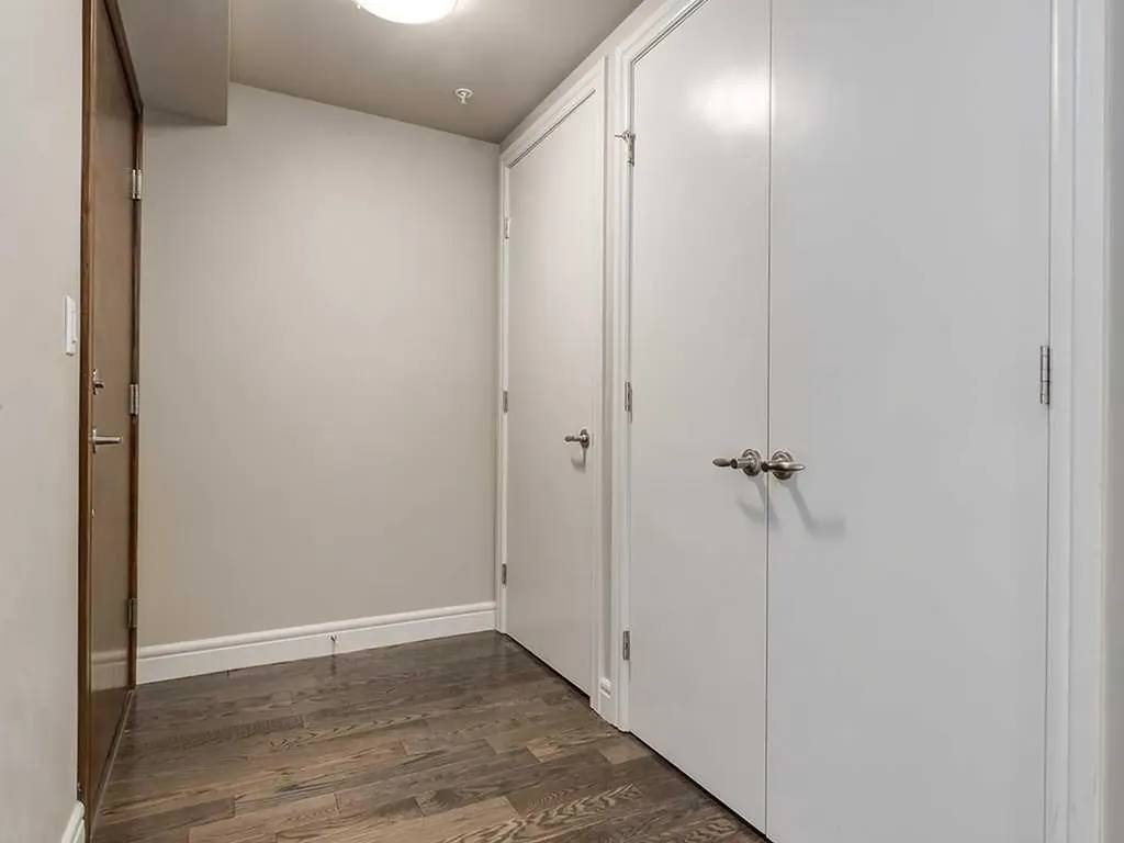 817 15 Avenue SW Calgary AB T2R 0H8
