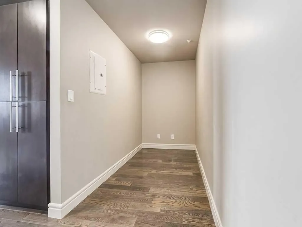 817 15 Avenue SW Calgary AB T2R 0H8