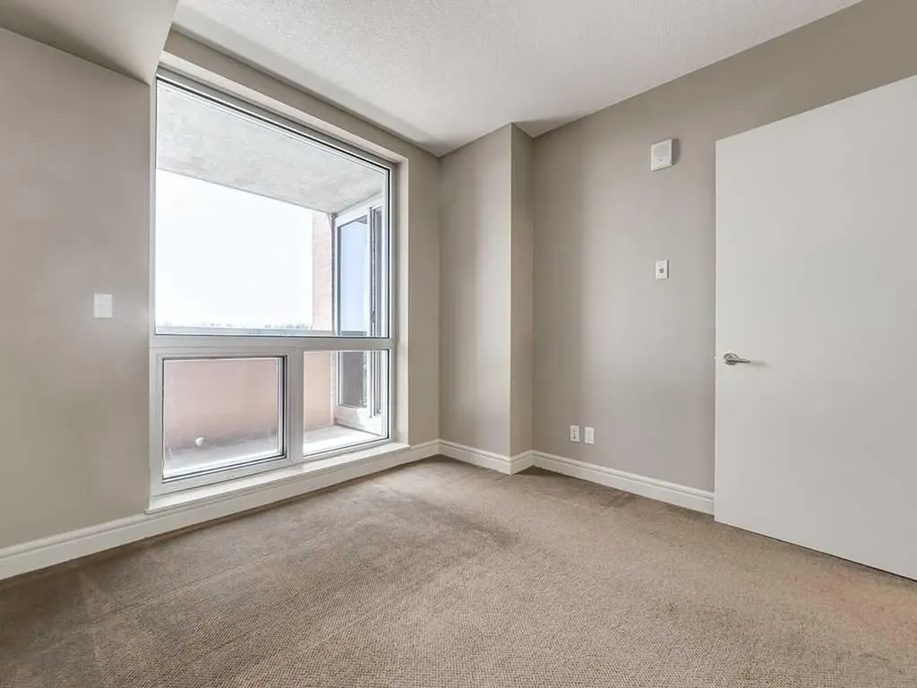 817 15 Avenue SW Calgary AB T2R 0H8