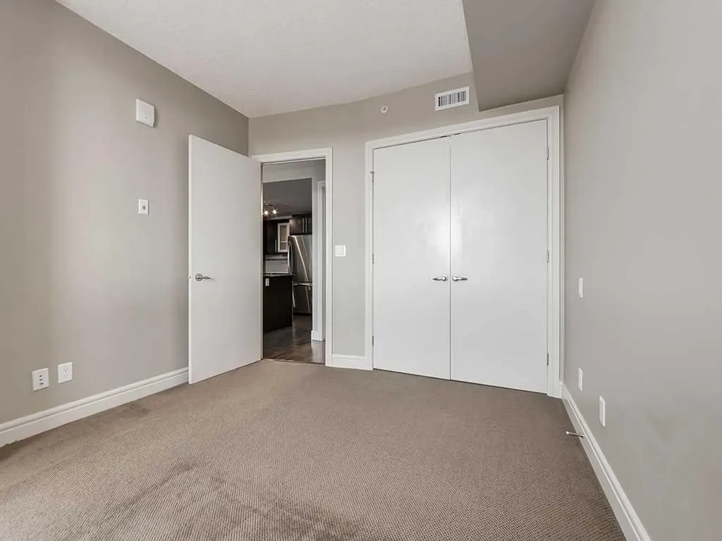 817 15 Avenue SW Calgary AB T2R 0H8
