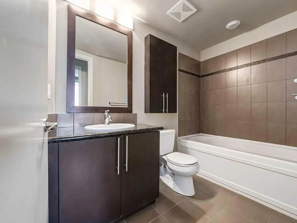 817 15 Avenue SW Calgary AB T2R 0H8