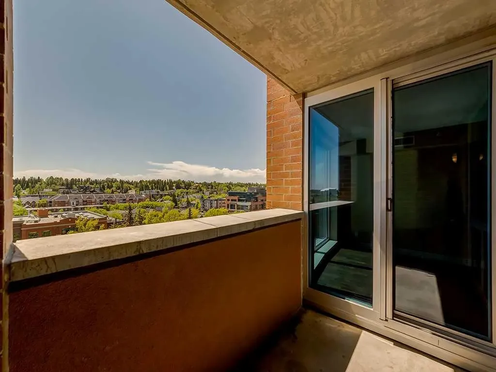 817 15 Avenue SW Calgary AB T2R 0H8