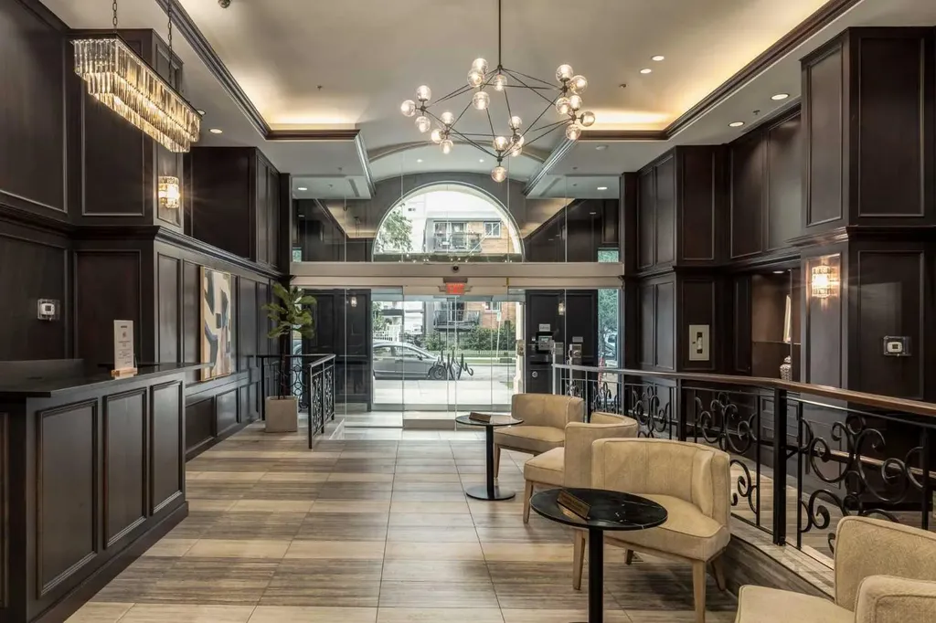 817 15 Avenue SW Calgary AB T2R 0H8