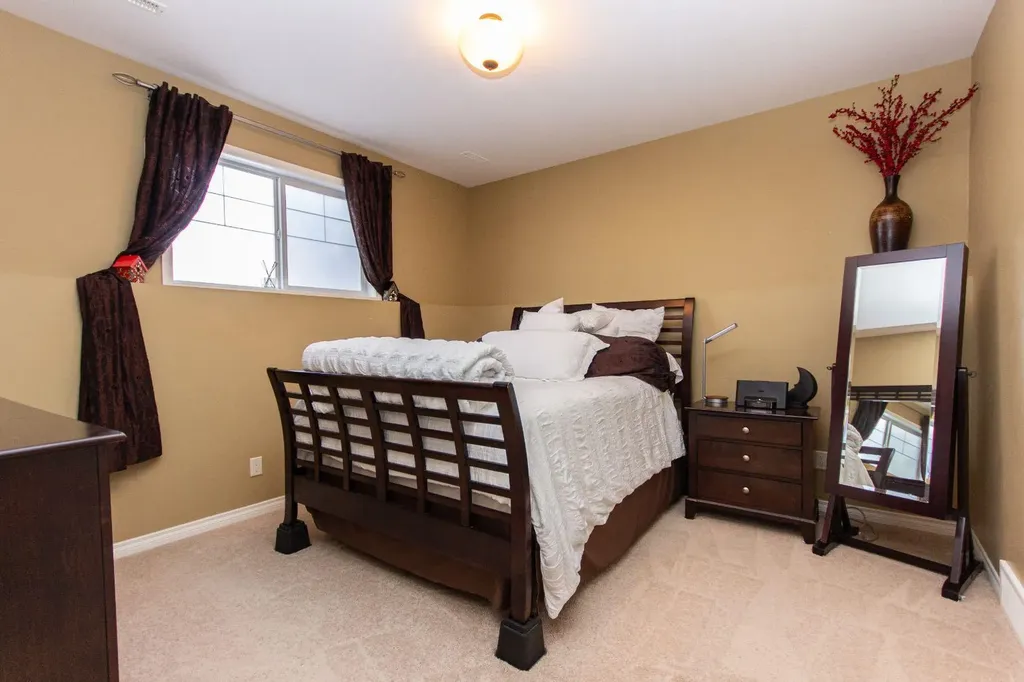 114 Redwood Boulevard Springbrook AB T4S 0J5