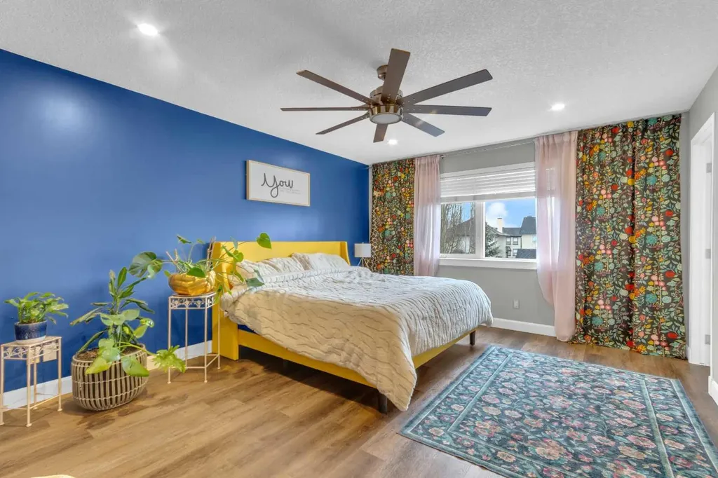 14 Inverness Close SE Calgary AB T2Z2X7