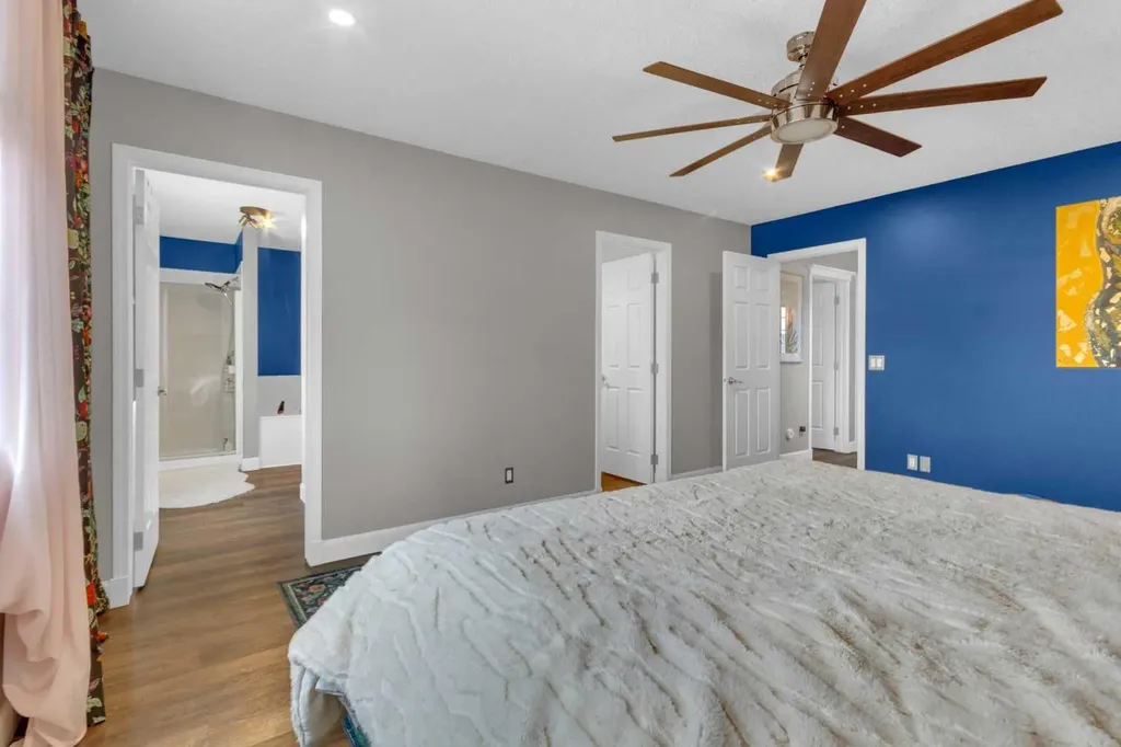 14 Inverness Close SE Calgary AB T2Z2X7