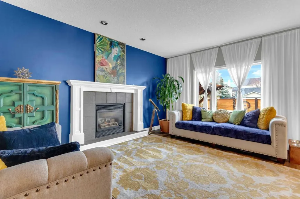 14 Inverness Close SE Calgary AB T2Z2X7