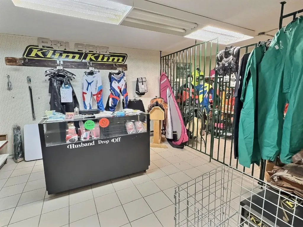 4804 50 Street Ponoka AB T4J 1S1