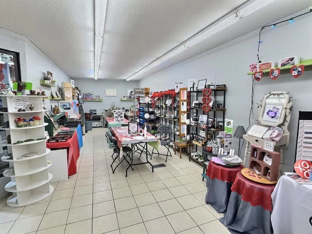 4804 50 Street Ponoka AB T4J 1S1