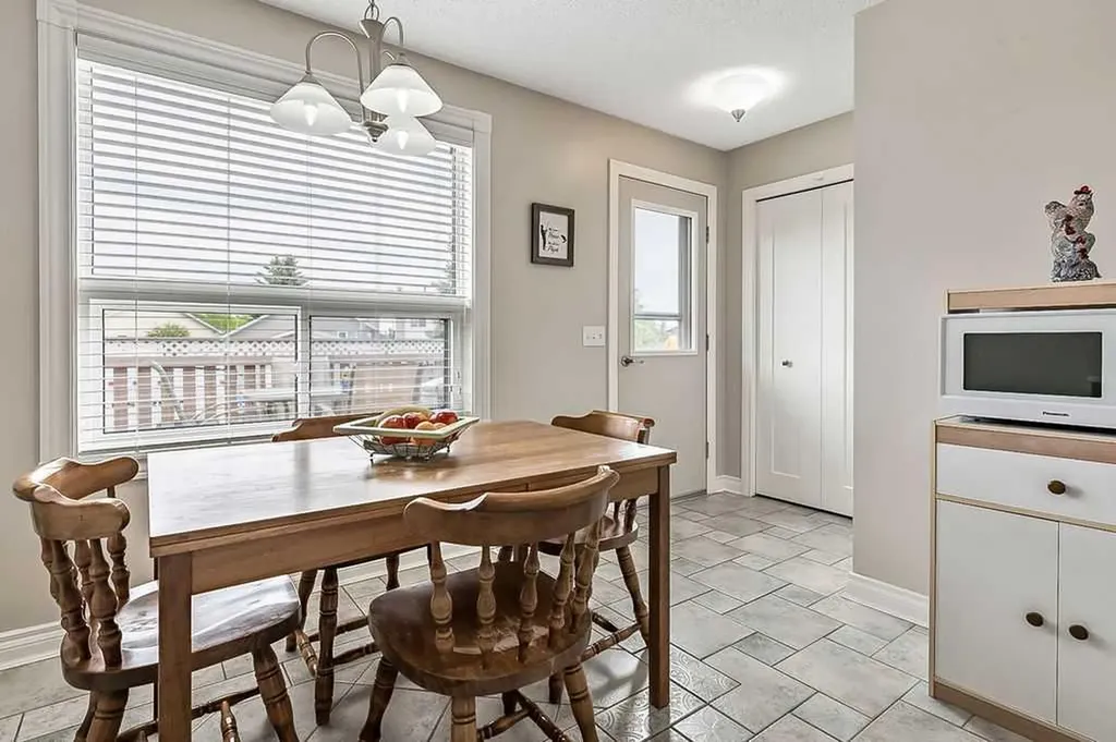 141 Shawfield Way SW Calgary AB T2Y 2Y2
