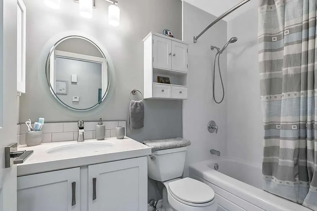 141 Shawfield Way SW Calgary AB T2Y 2Y2