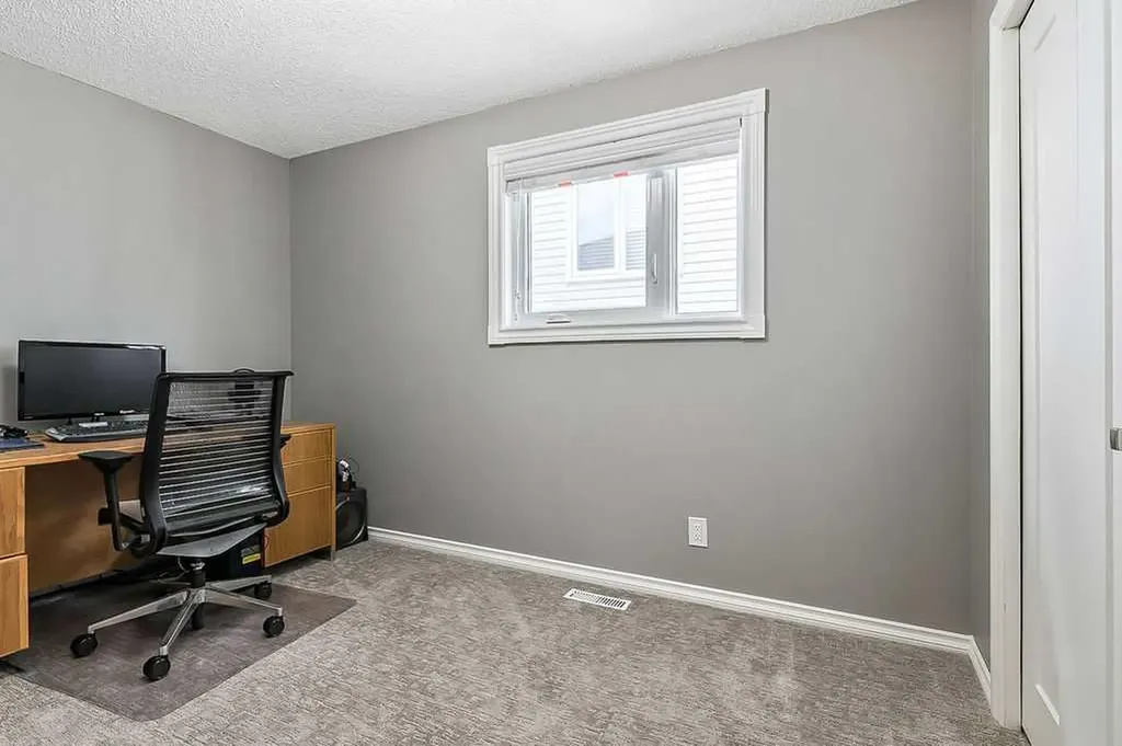 141 Shawfield Way SW Calgary AB T2Y 2Y2