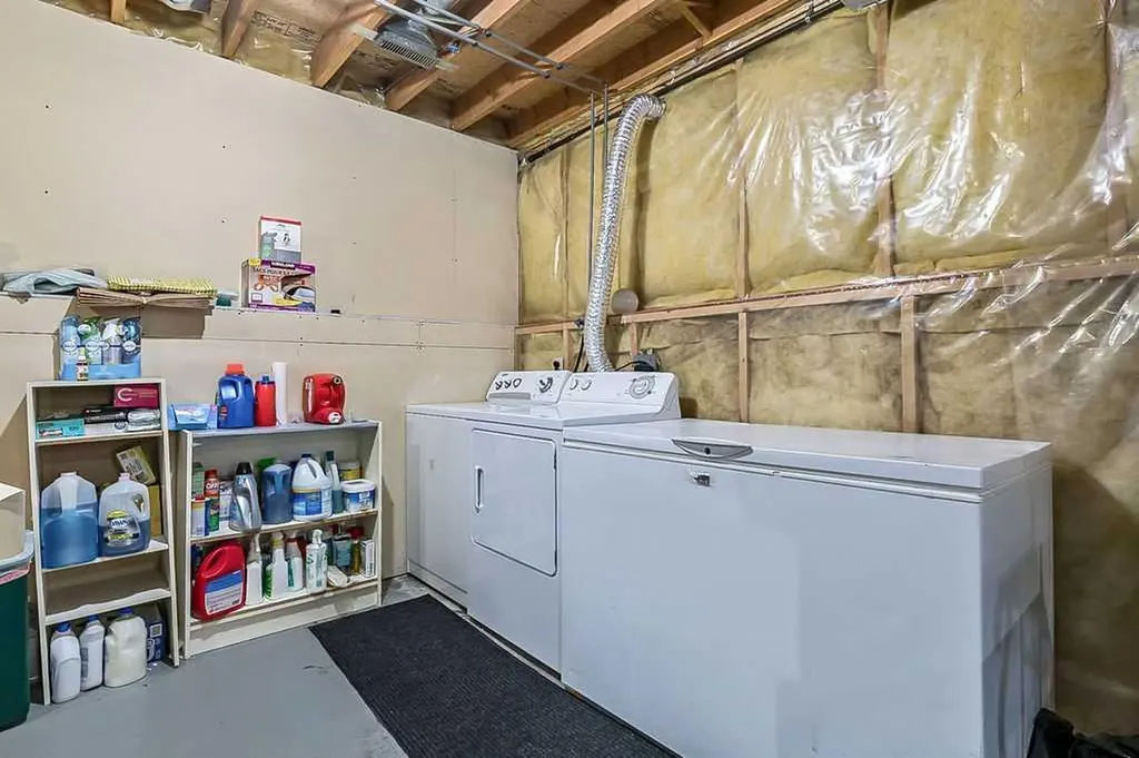 141 Shawfield Way SW Calgary AB T2Y 2Y2