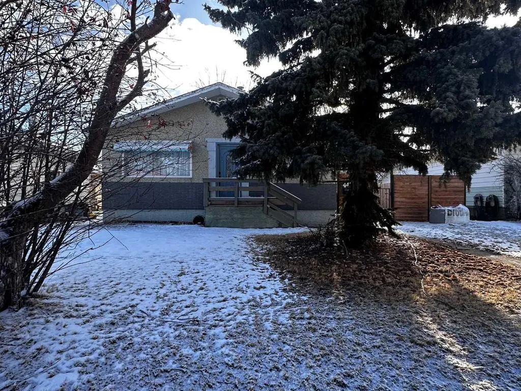 4413 40a Avenue Red Deer AB T4N 1A4