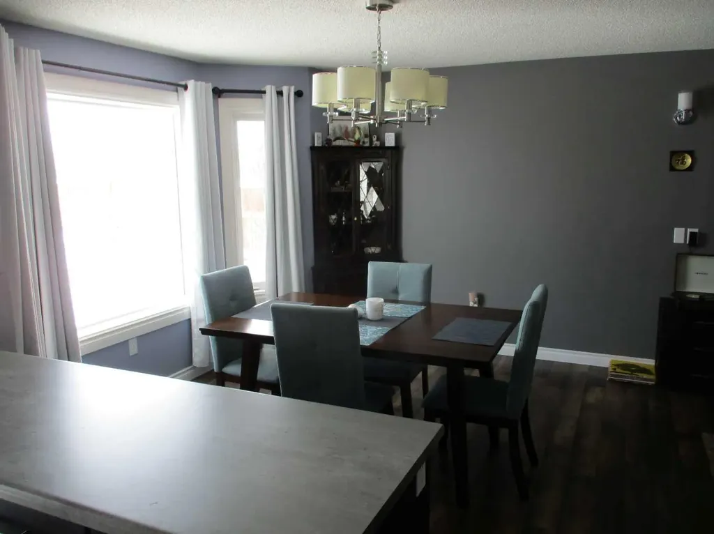 505 4th Street NE Manning AB T0H2M0