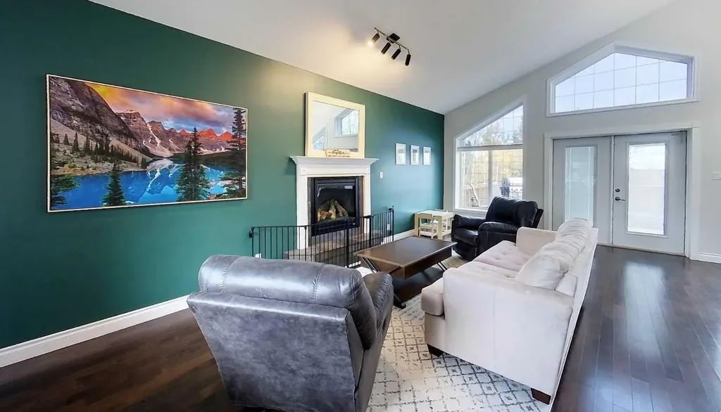 7 Bench Creek Estate Edson AB T7E 0B3