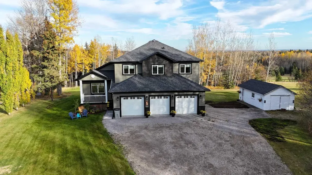 7 Bench Creek Estate Edson AB T7E 0B3