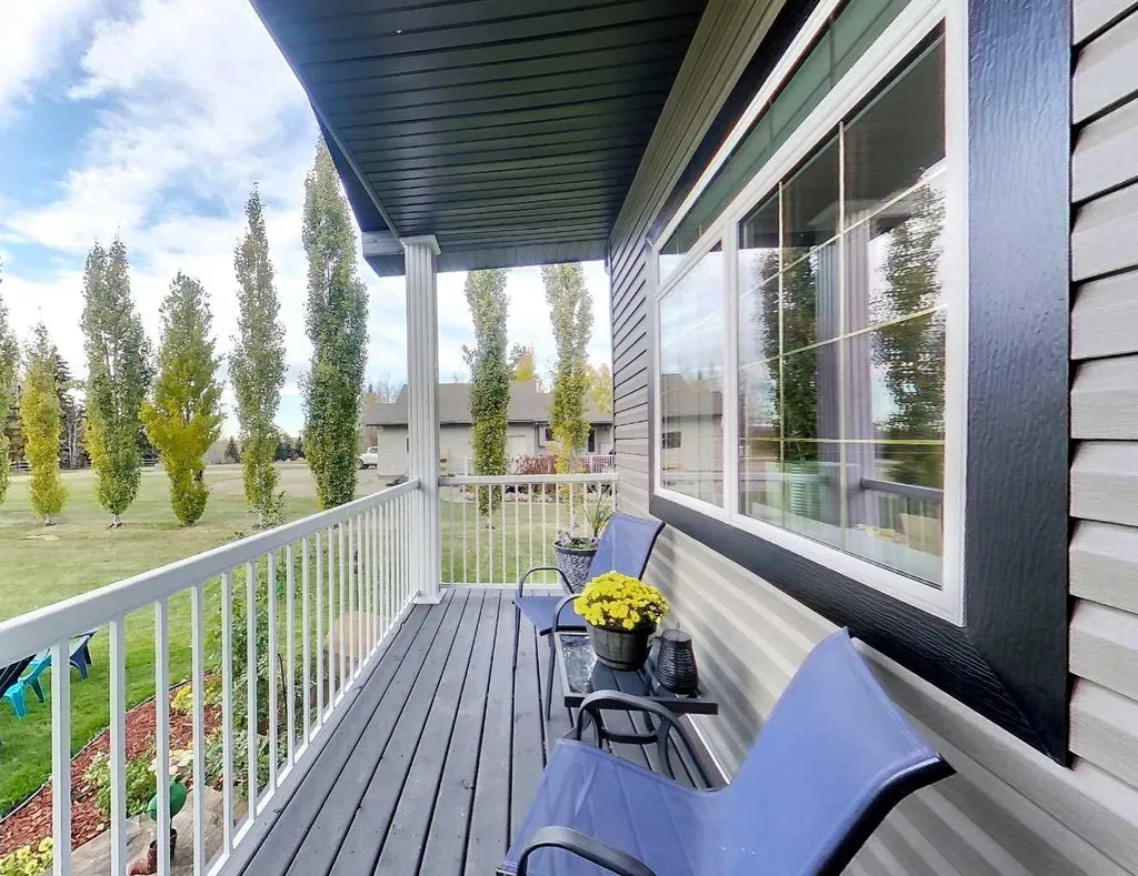 7 Bench Creek Estate Edson AB T7E 0B3