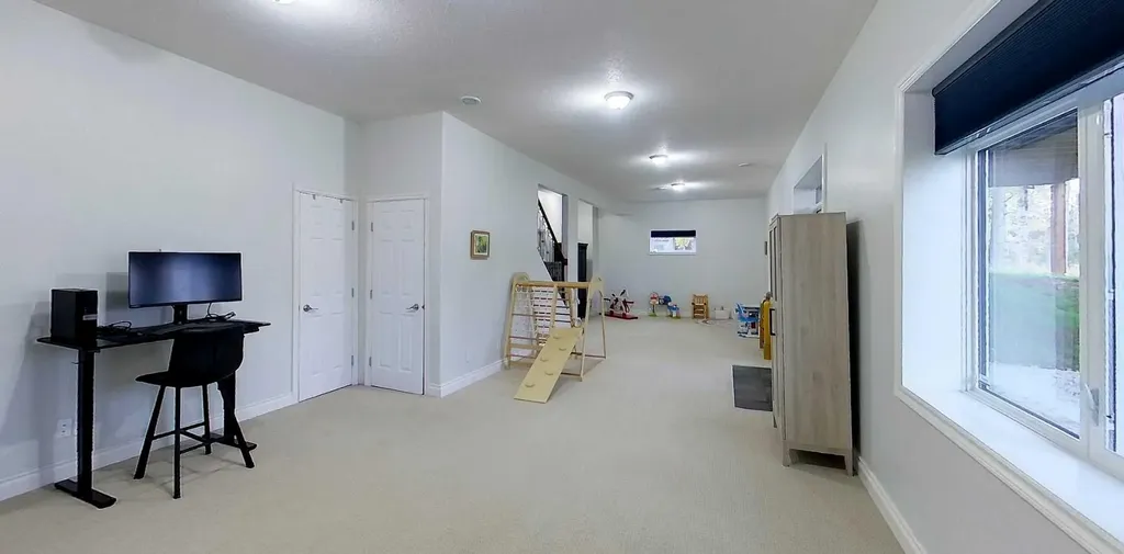 7 Bench Creek Estate Edson AB T7E 0B3