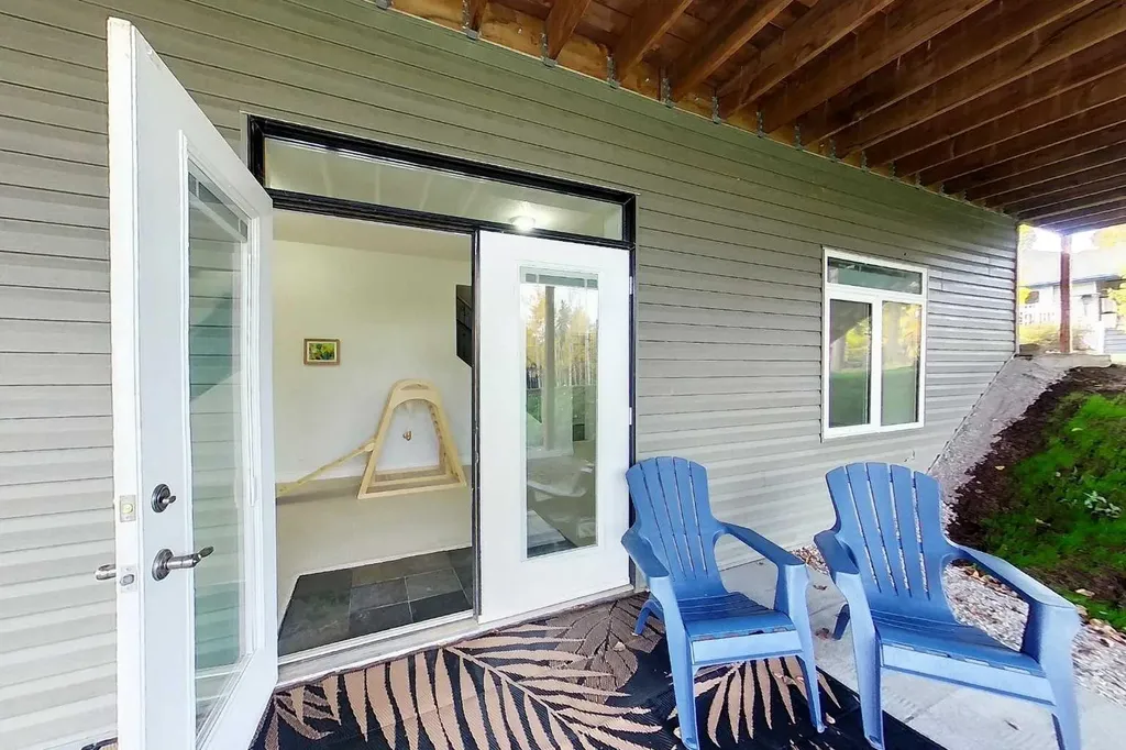 7 Bench Creek Estate Edson AB T7E 0B3