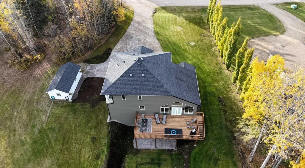 7 Bench Creek Estate Edson AB T7E 0B3