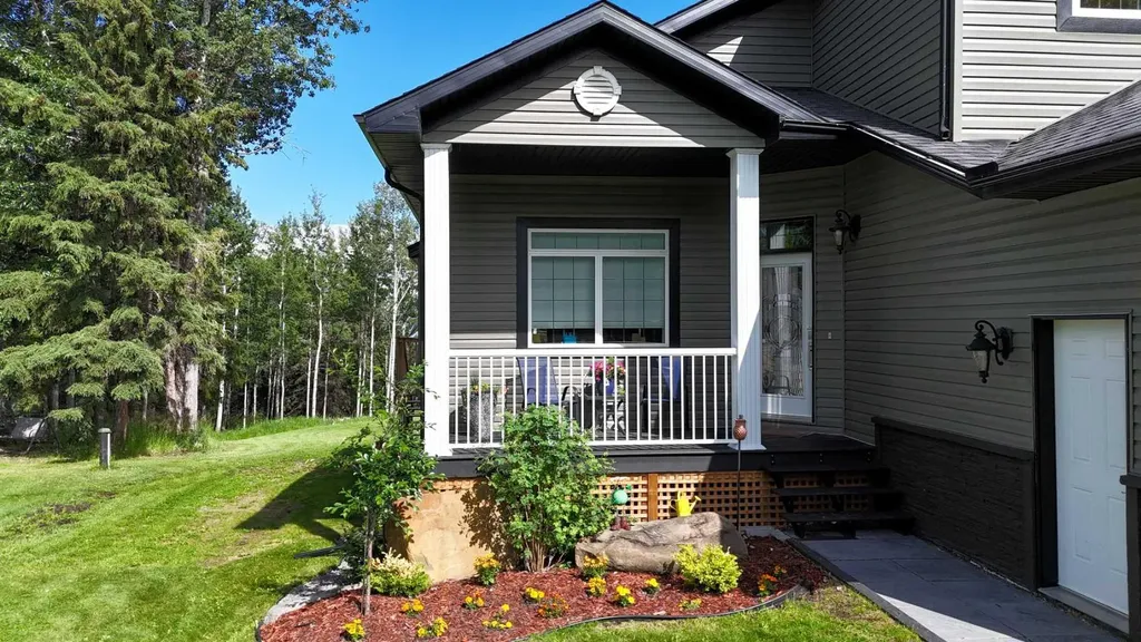 7 Bench Creek Estate Edson AB T7E 0B3
