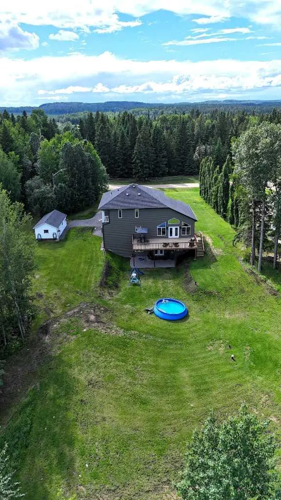 7 Bench Creek Estate Edson AB T7E 0B3