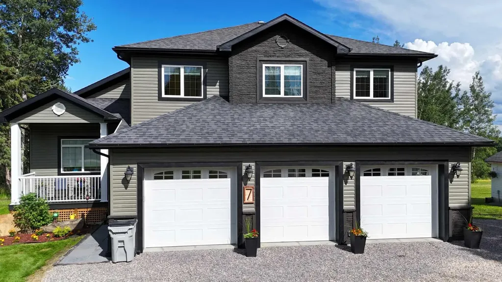 7 Bench Creek Estate Edson AB T7E 0B3