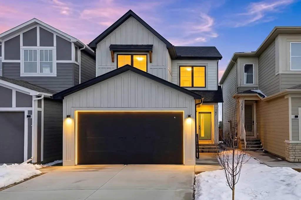 147 Belvedere Crescent SE Calgary AB T2A 7Y5