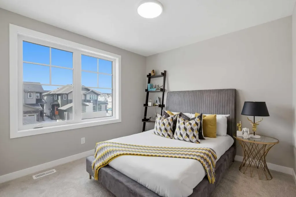 147 Belvedere Crescent SE Calgary AB T2A 7Y5