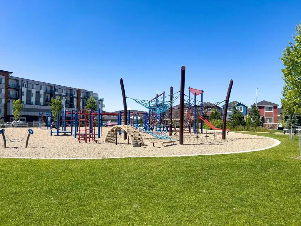 147 Belvedere Crescent SE Calgary AB T2A 7Y5