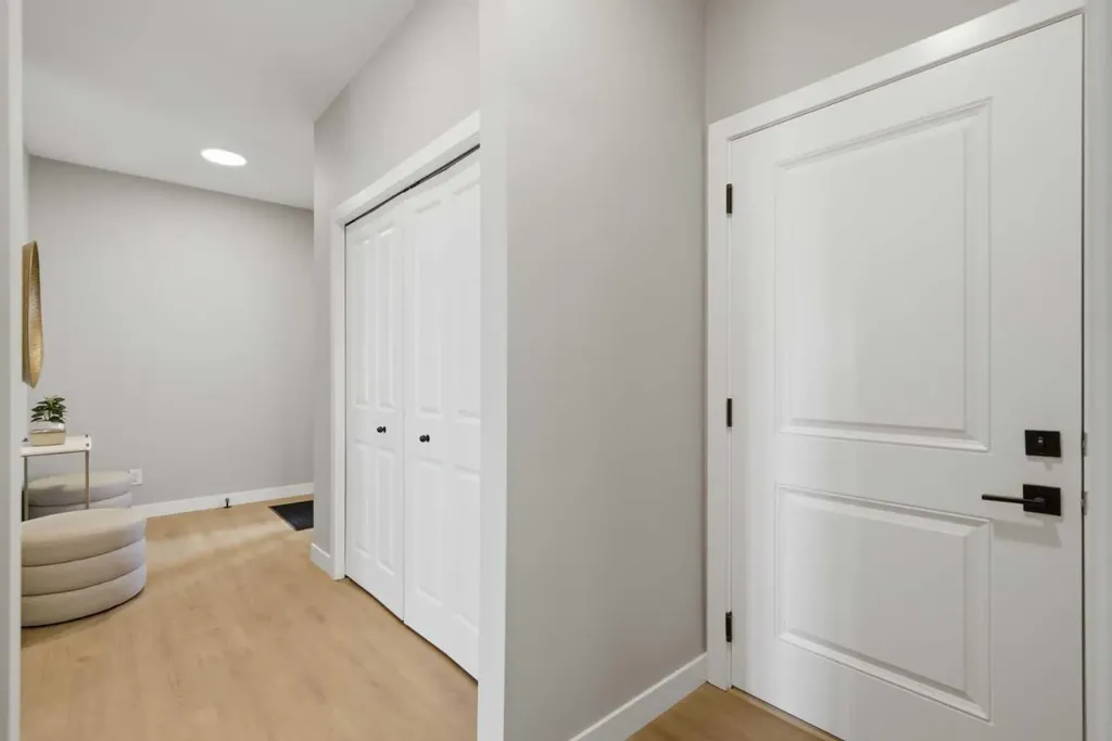 147 Belvedere Crescent SE Calgary AB T2A 7Y5