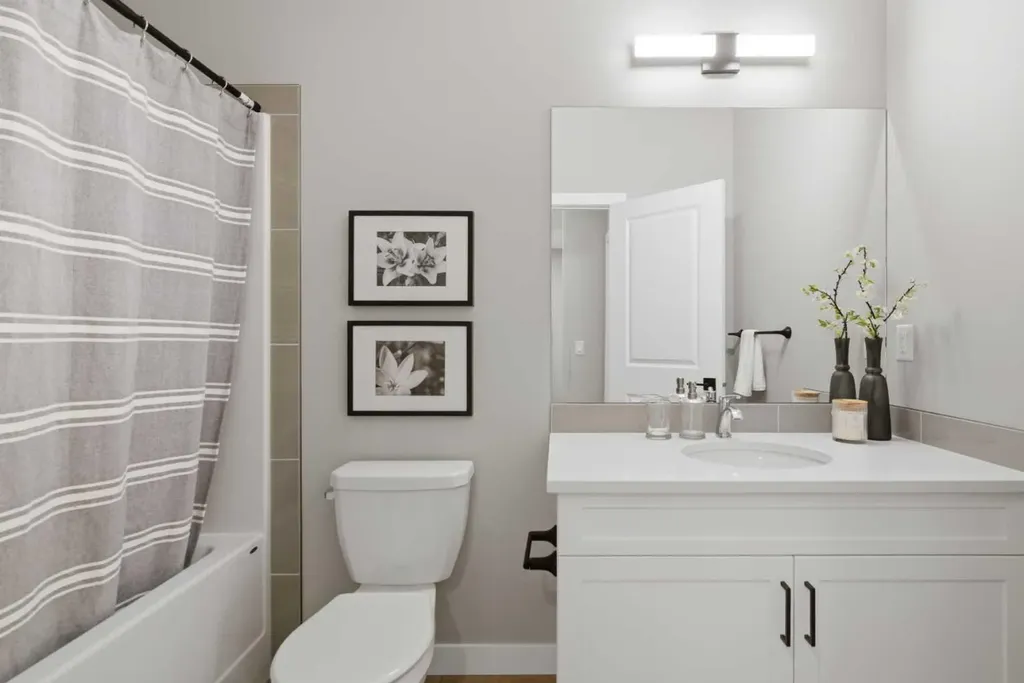 147 Belvedere Crescent SE Calgary AB T2A 7Y5