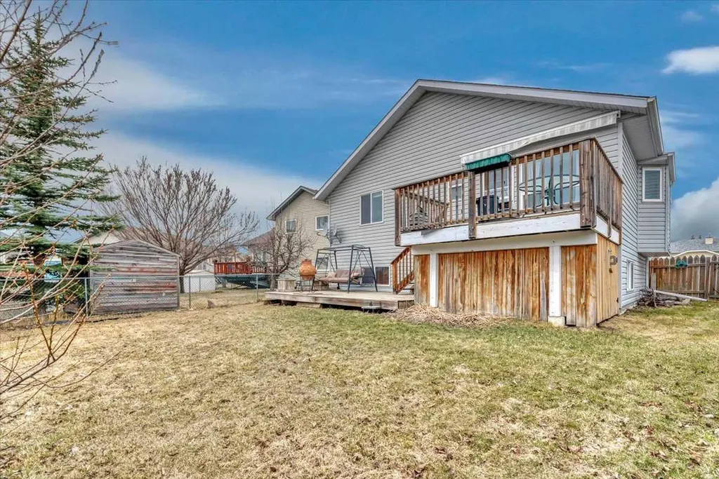 27 Aspen Creek Way Strathmore AB T1P1R2