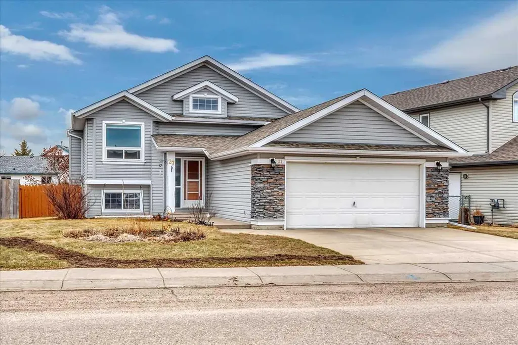 27 Aspen Creek Way Strathmore AB T1P1R2
