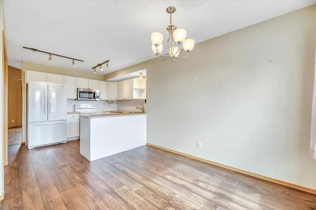 27 Aspen Creek Way Strathmore AB T1P1R2