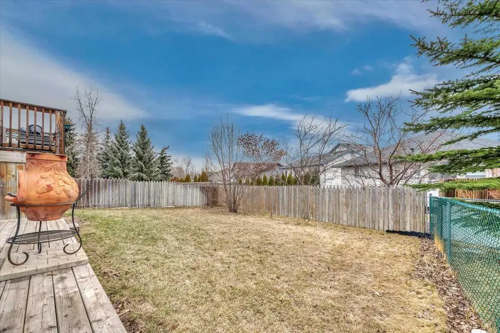 27 Aspen Creek Way Strathmore AB T1P1R2
